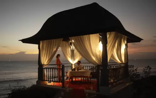 Jumeirah Bali - Romantic Dining at Jumeirah Bali Mantra Pavilion
